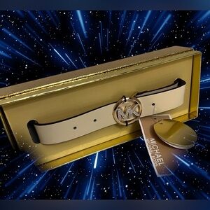 New MICHAEL KORS LT CREAM 25MM PAVE LOGO BELT IN BOX Size L/XL